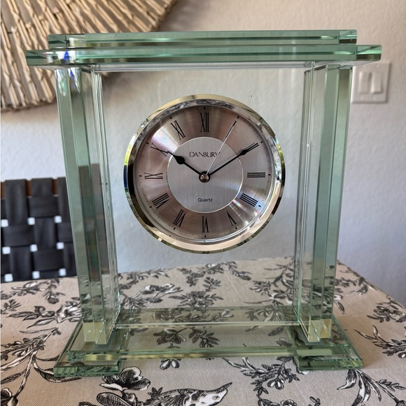 Meet your Posher, Deanna - Picture 3 of 9